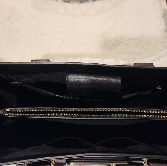 COACH handbag - Picture 7 of 9